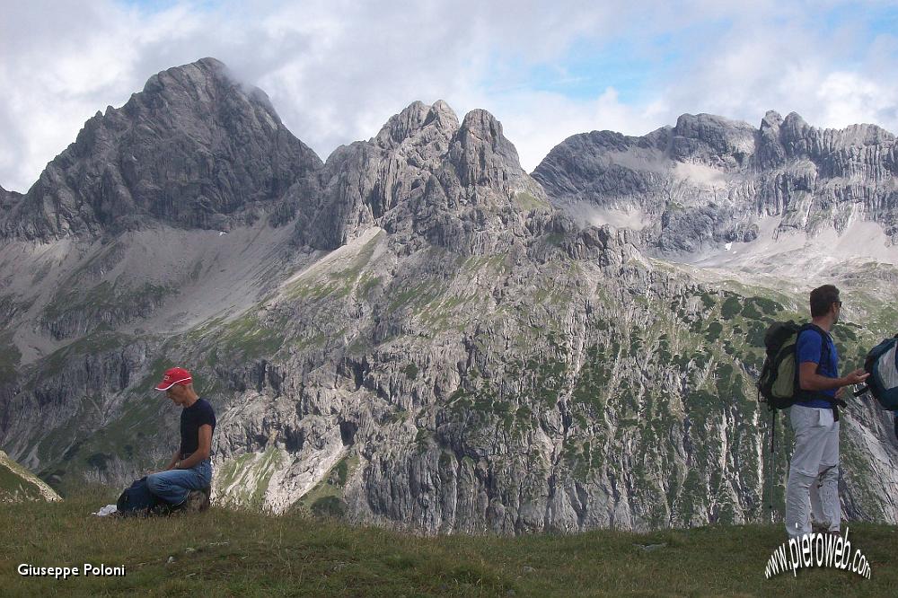 23- proseguendo, raggiungiamo il Panoramaweg  .jpg